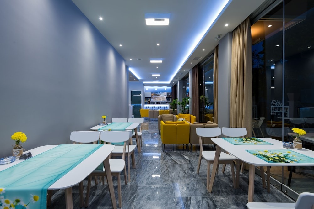 هتل کسموس اولیمپیا گاردن